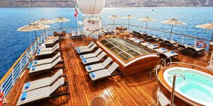 windstar-wind-surf-cruise-deck