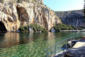 20130522182658vouliagmeni_lake1